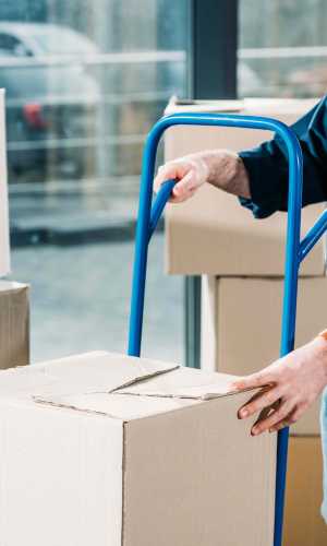Hoisting Moving Experts residential business moving moving movers foreman